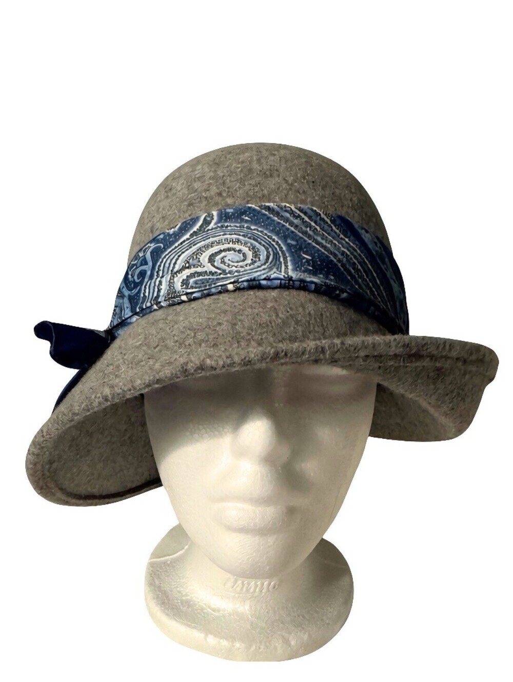 Bettina 100% Wool Gray Cloche Bucket Hat Made in Italy – Paisley Silk Band